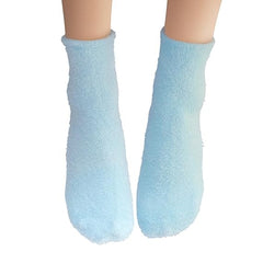 Earth Therapeutics Aloe Vera Socks � Infused with Natural Aloe Vera & Vitamin E � Helps Dry Feet, Cracked Heels, Calluses, Rough Skin, Dead Skin � Use with Your Favorite Lotions � Blue